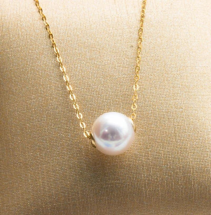 Road Pass 18 K gold Akoya natural seawater pearl pendant necklace, clavicle containing 18K gold chain